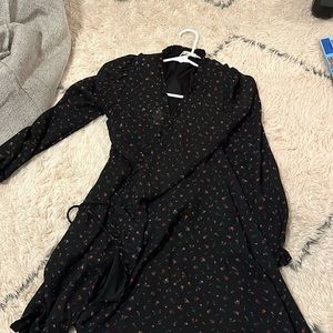 Black and red rose Mi Ami dress